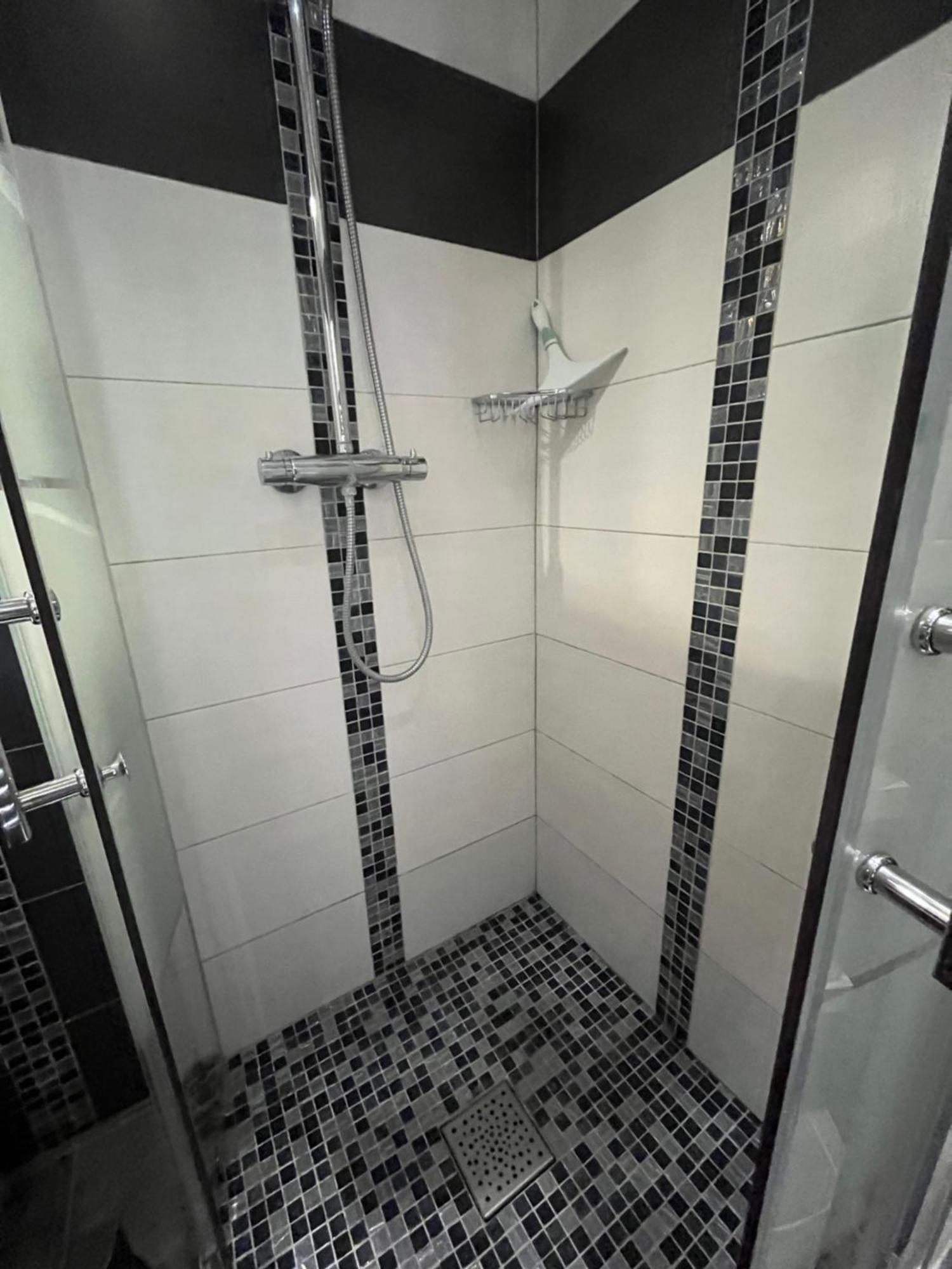 L'Amanderaie Piscine Privee A Cote De Lourmarin Luberon Apartment กาเดอเนต์ ภายนอก รูปภาพ